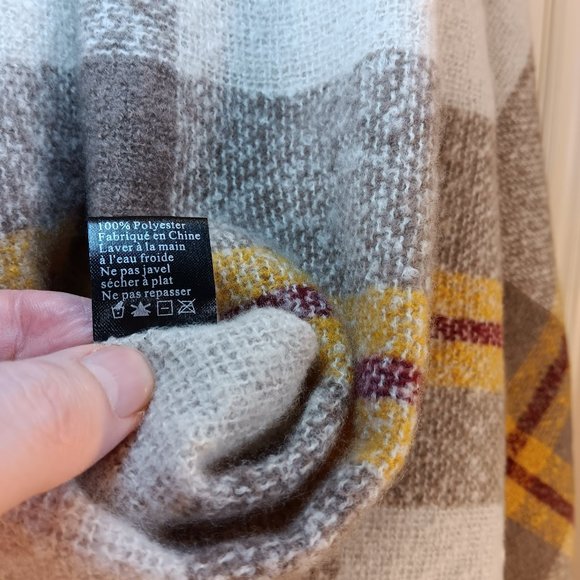 Wrap Shawl Scarf Knit Cozy Cream Tan Yellow Wine Plaid Women's OS NWOT - Picture 9 of 12